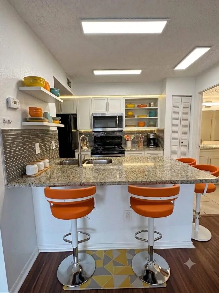 2210 GRAND CAYMAN COURT #1721 Kissimmee, FL 34741