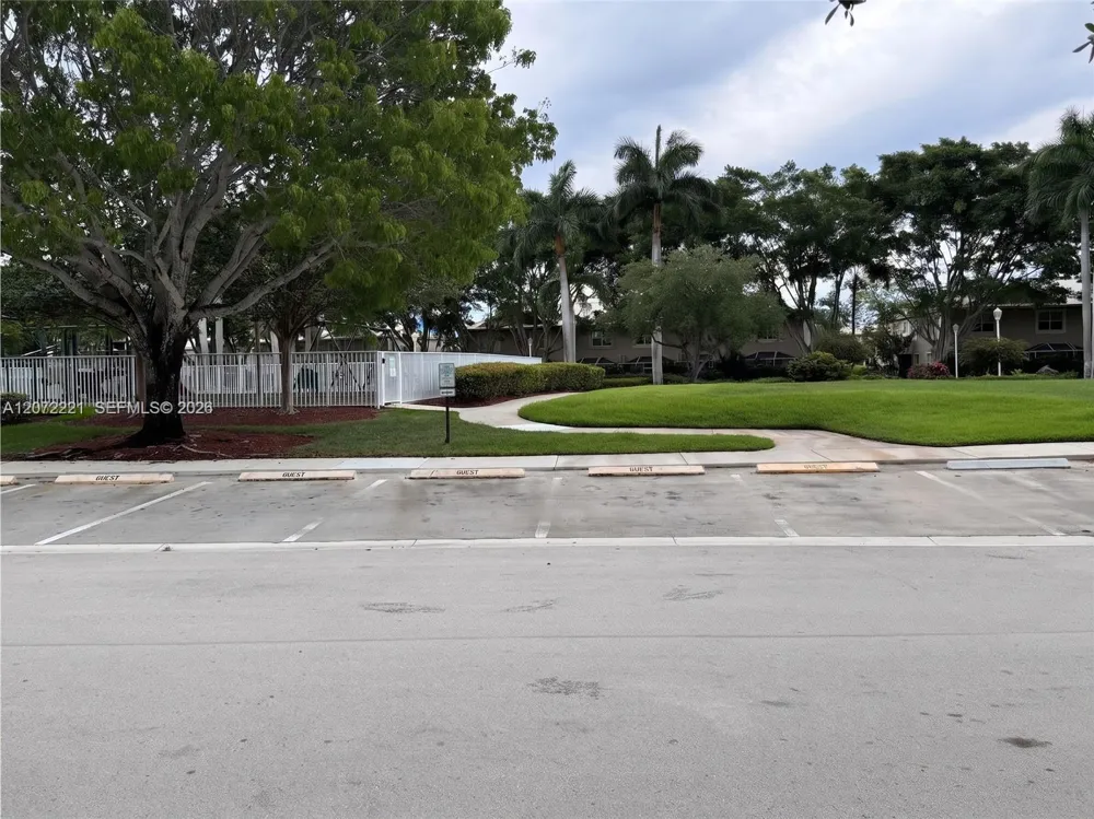 1599 Palermo Dr Weston, FL 33327