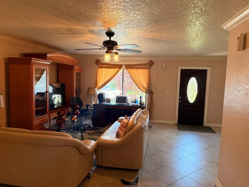 6082 Wauconda Way E Lake Worth, FL 33463