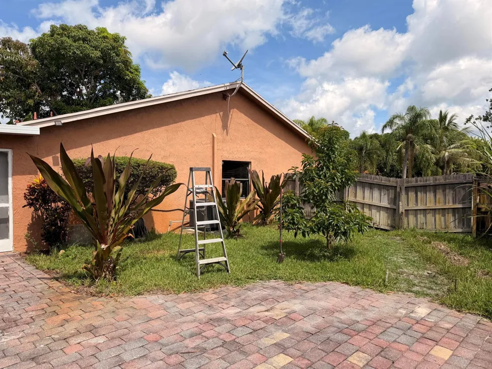 6082 Wauconda Way E Lake Worth, FL 33463