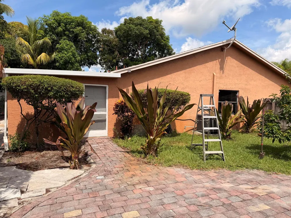 6082 Wauconda Way E Lake Worth, FL 33463