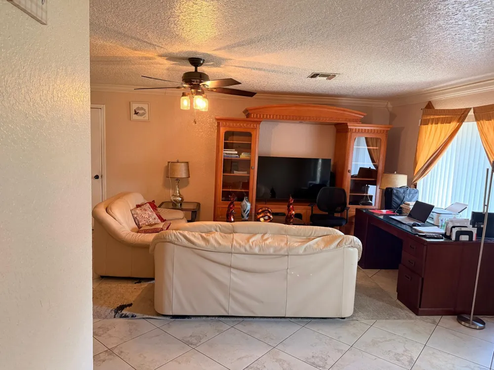 6082 Wauconda Way E Lake Worth, FL 33463
