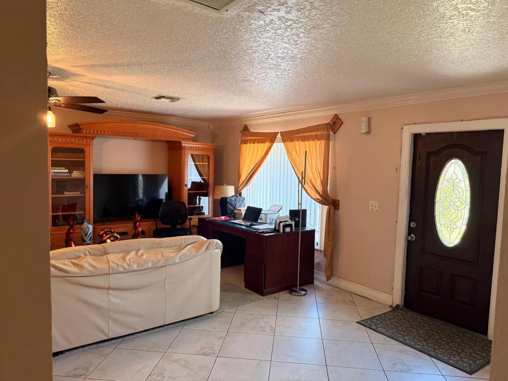 6082 Wauconda Way E Lake Worth, FL 33463