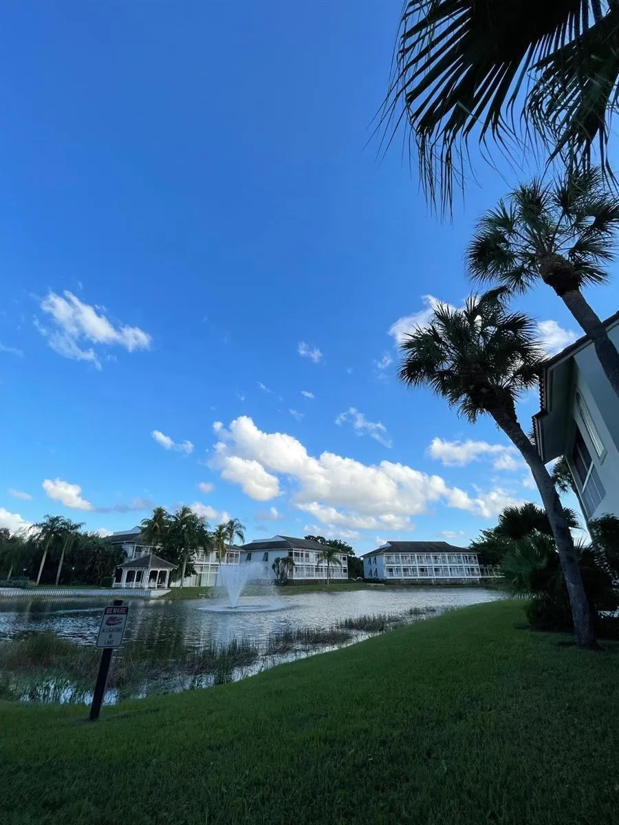 209 CYPRESS POINT DRIVE Palm Beach Gardens, FL 33418