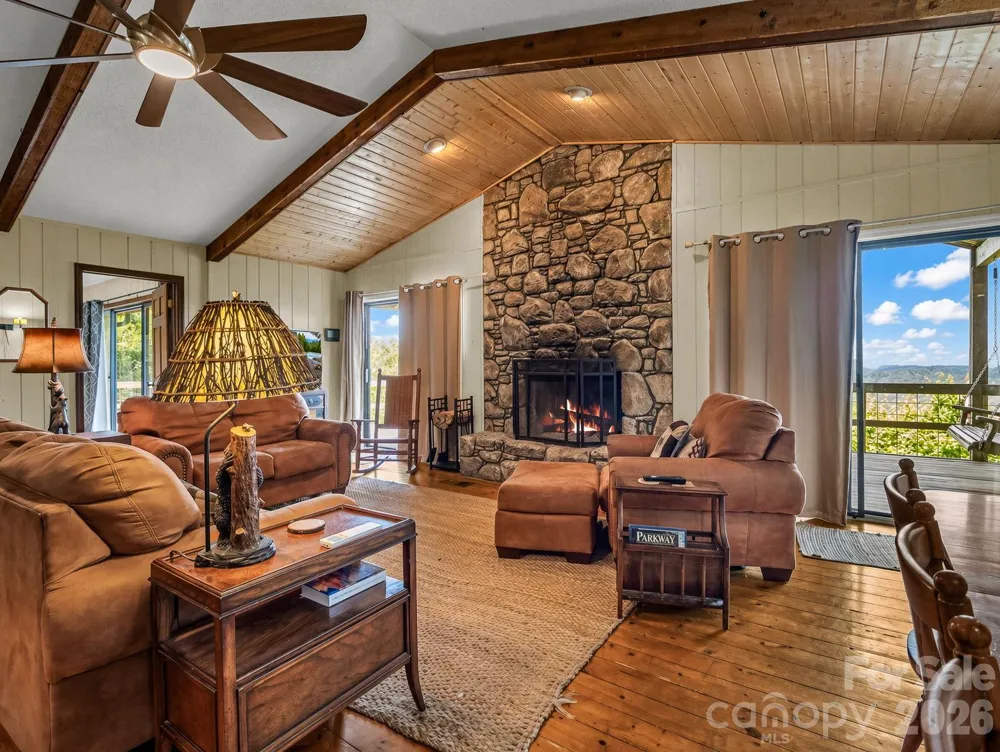 179 Sarvis Lane Mars Hill, NC 28754