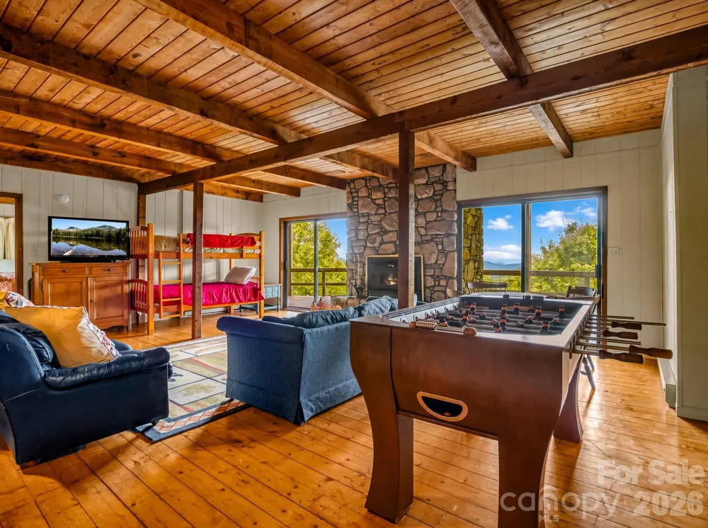 179 Sarvis Lane Mars Hill, NC 28754