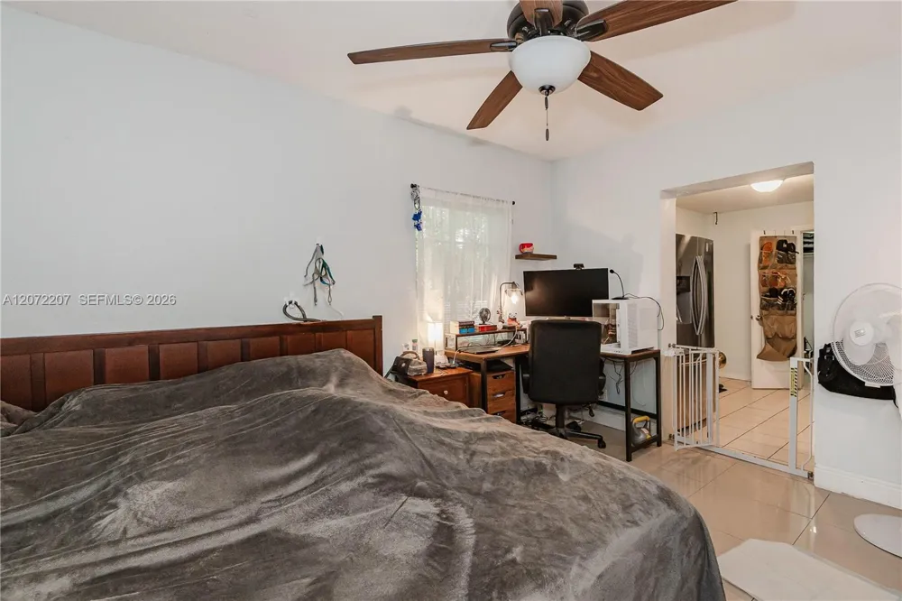 334 E 11th St Hialeah, FL 33010