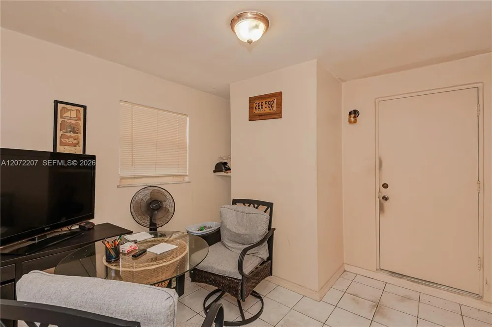 334 E 11th St Hialeah, FL 33010