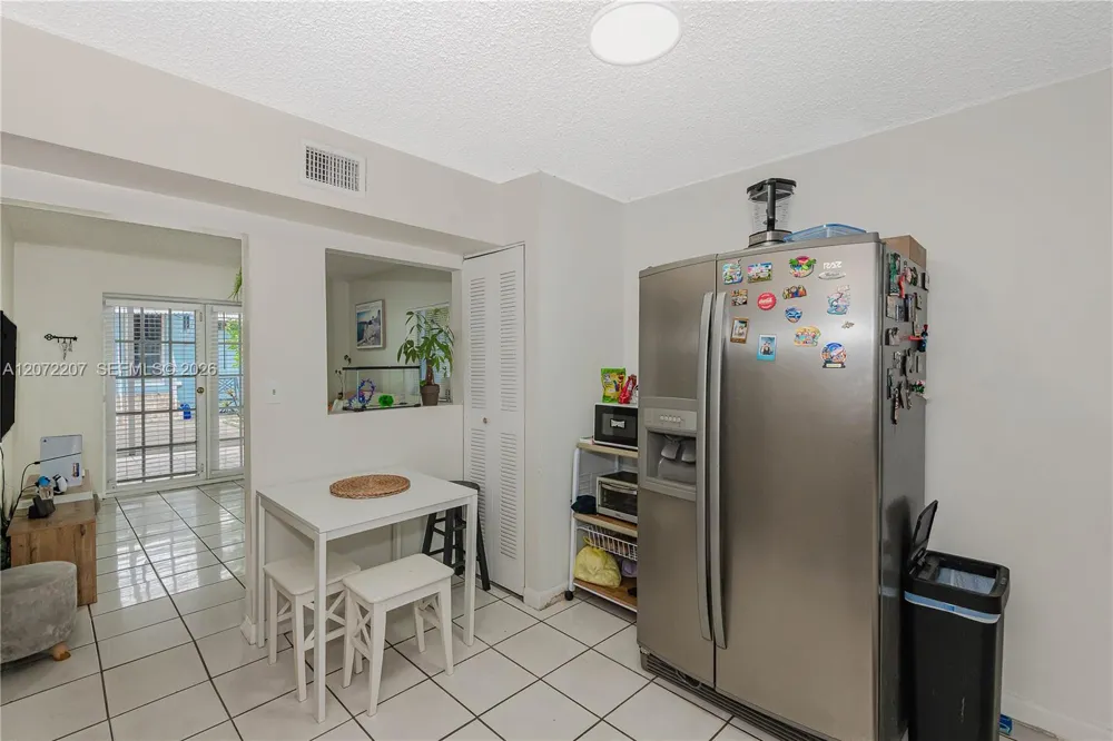 334 E 11th St Hialeah, FL 33010