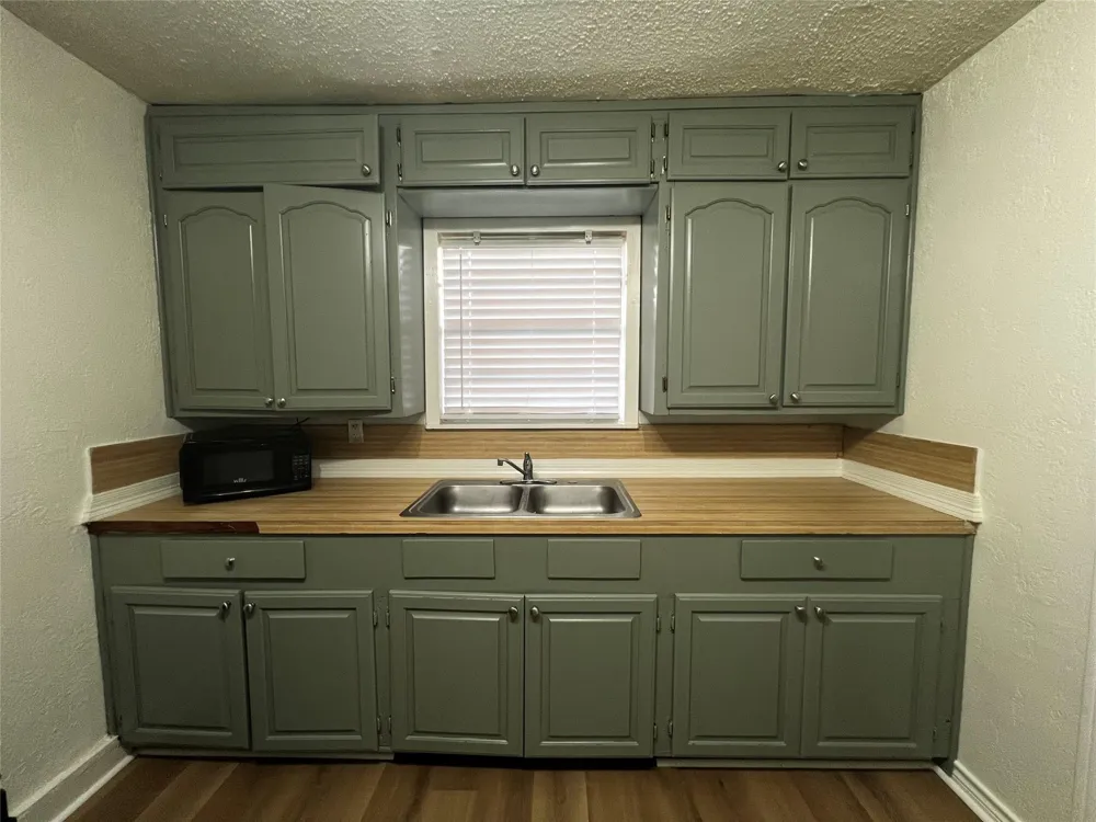 2840 Hebert Street Beaumont, TX 77705