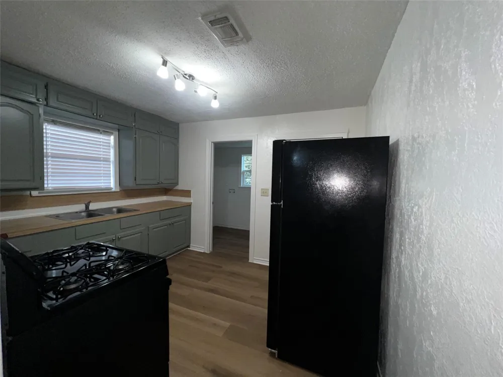2840 Hebert Street Beaumont, TX 77705