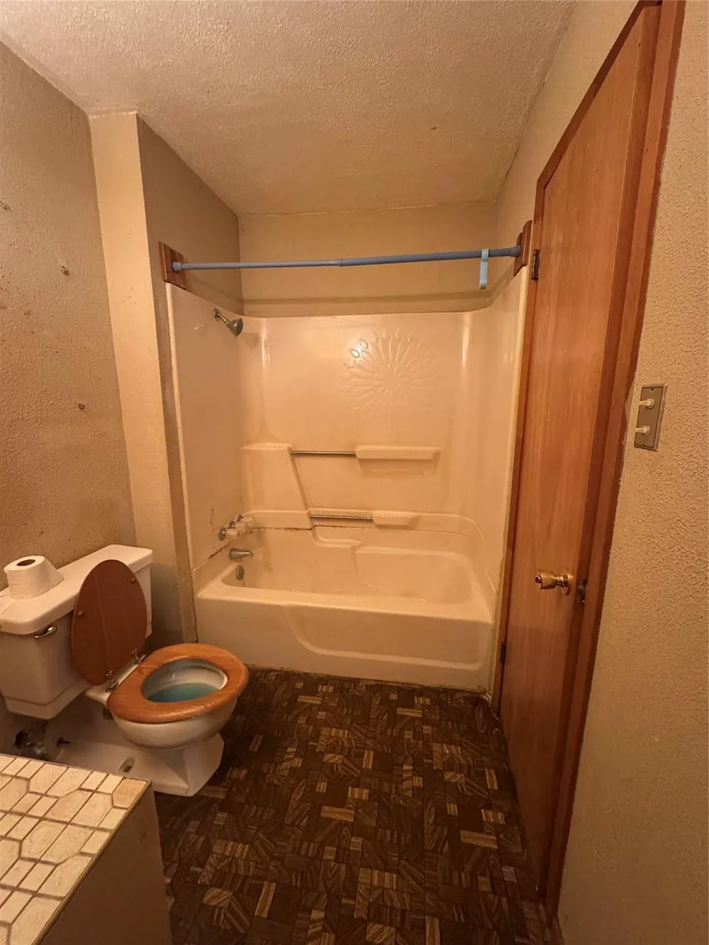 416 Mertie Palacios, TX 77465