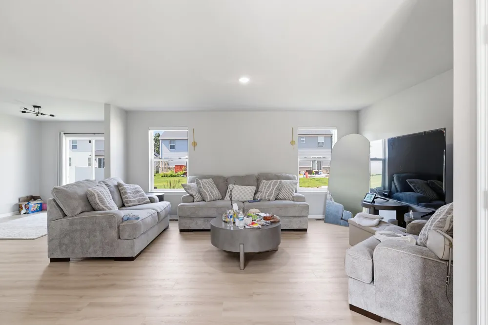 15185 Hanover Avenue Allen Park, MI 48101