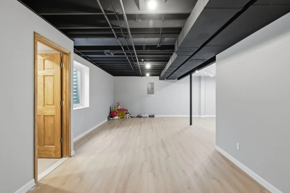 15185 Hanover Avenue Allen Park, MI 48101