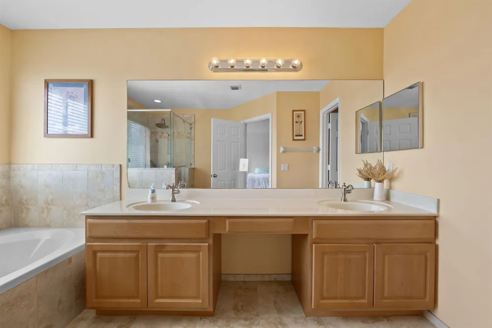 5331 NW 110TH AVENUE Doral, FL 33178