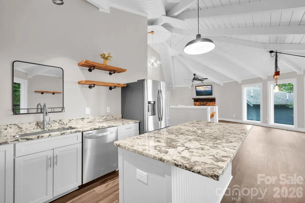 119 Beechwood Lane Beech Mountain, NC 28604