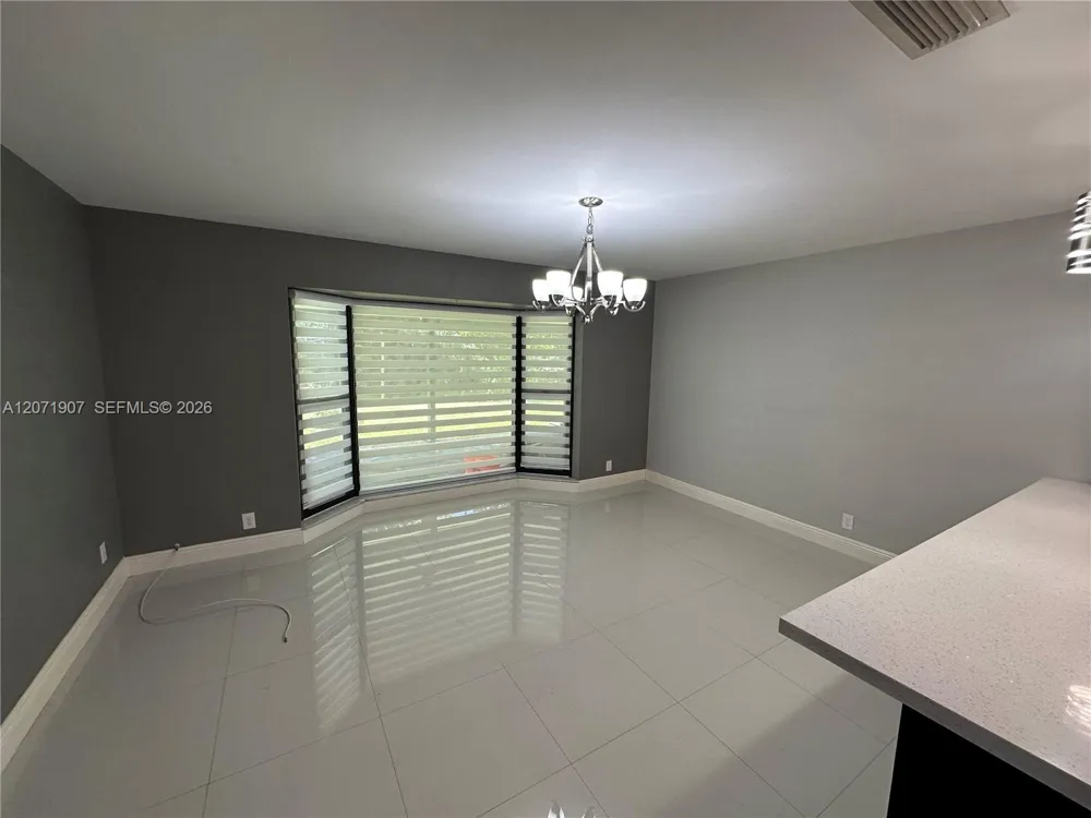 410 NW 65 Ave #410 Plantation, FL 33317