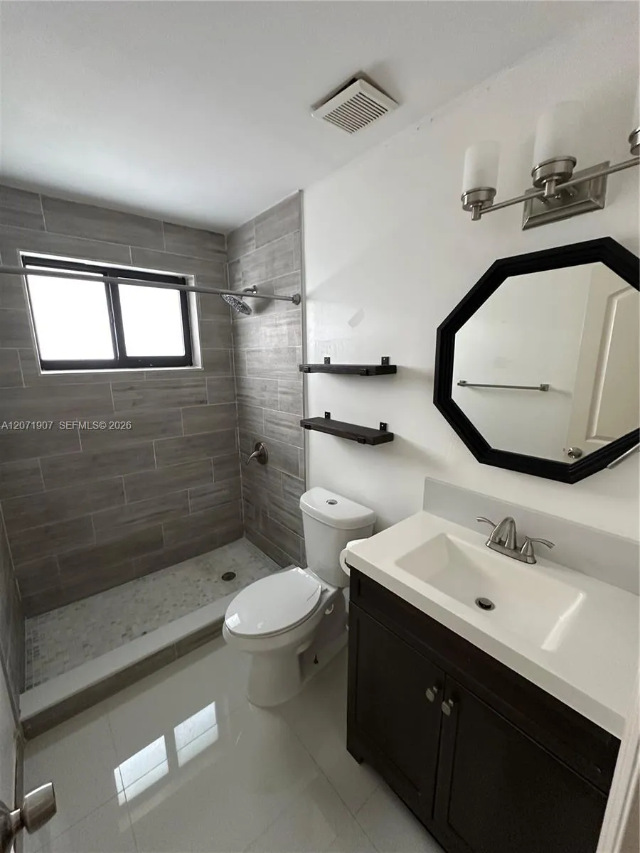 410 NW 65 Ave #410 Plantation, FL 33317