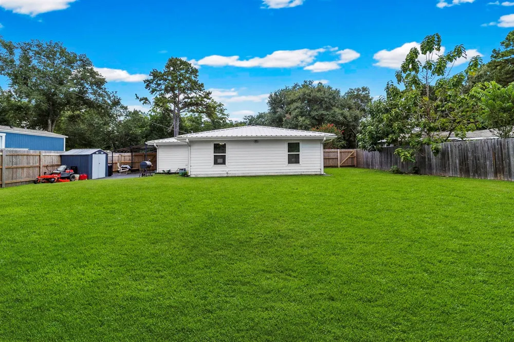 131 County Road 2364 Hardin, TX 77575