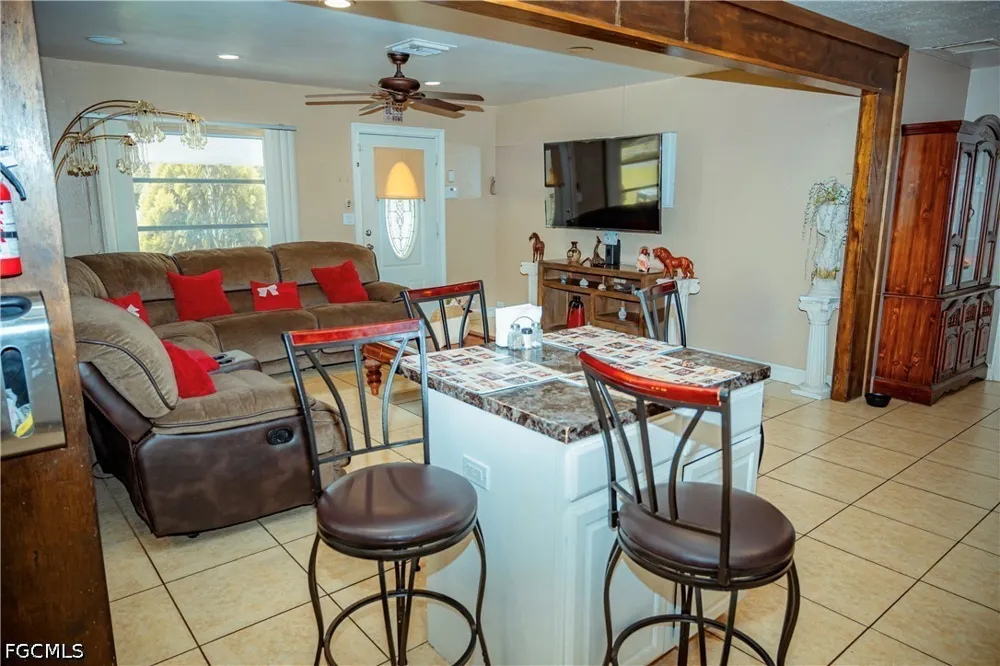 1st Street Fort Myers, FL 33905