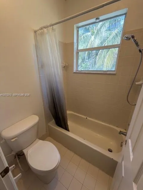 2245 NE 42nd Ave Homestead, FL 33033