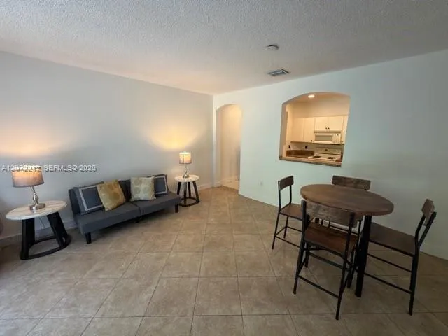 2245 NE 42nd Ave Homestead, FL 33033