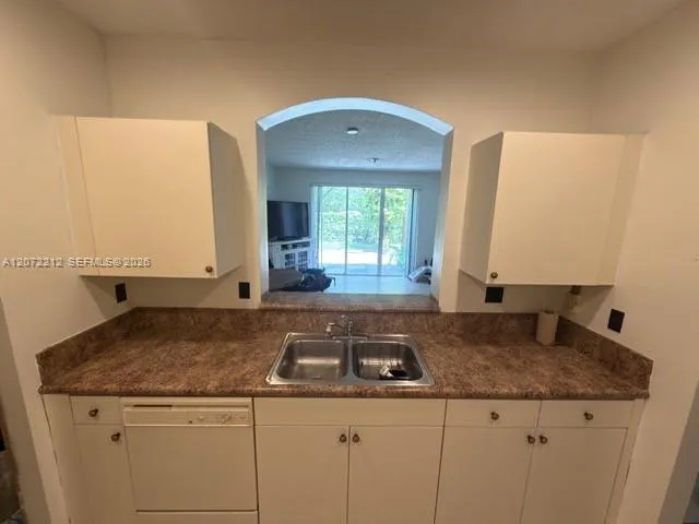 2245 NE 42nd Ave Homestead, FL 33033