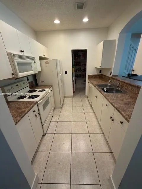 2245 NE 42nd Ave Homestead, FL 33033
