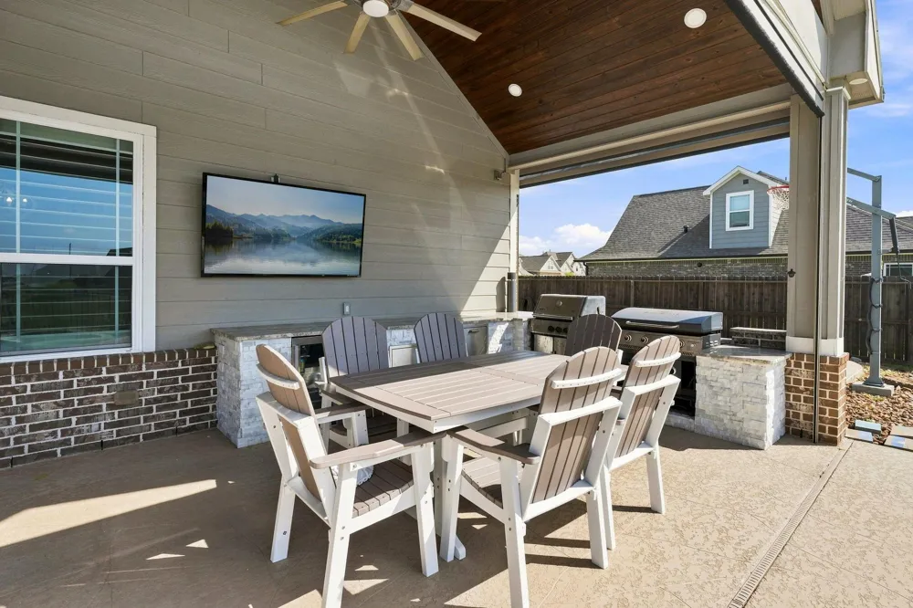 14610 Saratoga Lane Mont Belvieu, TX 77523