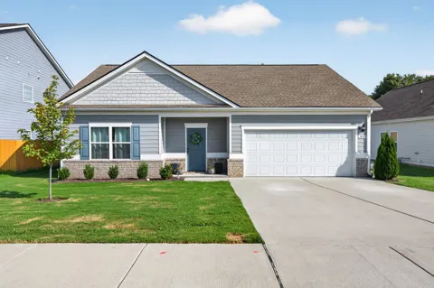 1003 Village Ct