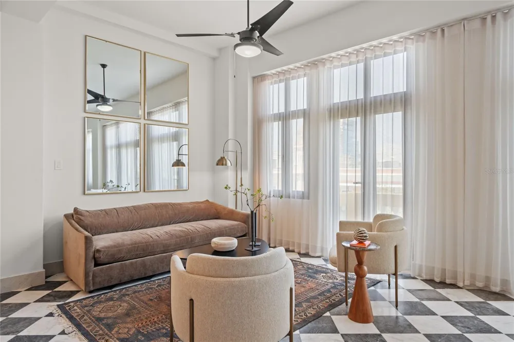 152 PLAZA DE ARMAS #302 San Juan, PR 00901