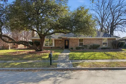 1916 Macao Place