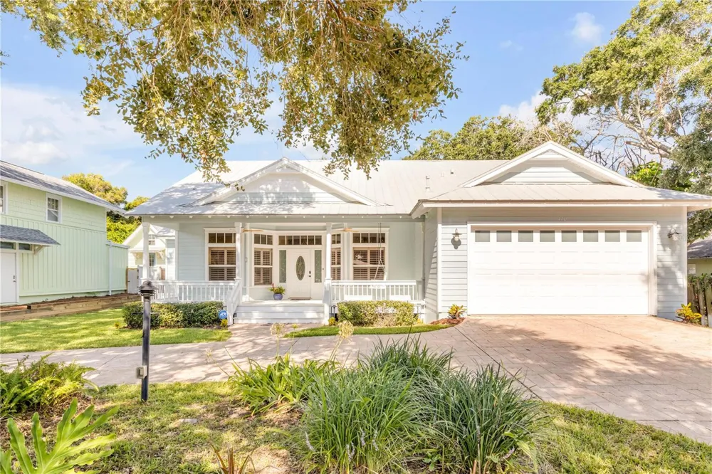 410 S PENINSULA AVENUE New Smyrna Beach, FL 32169