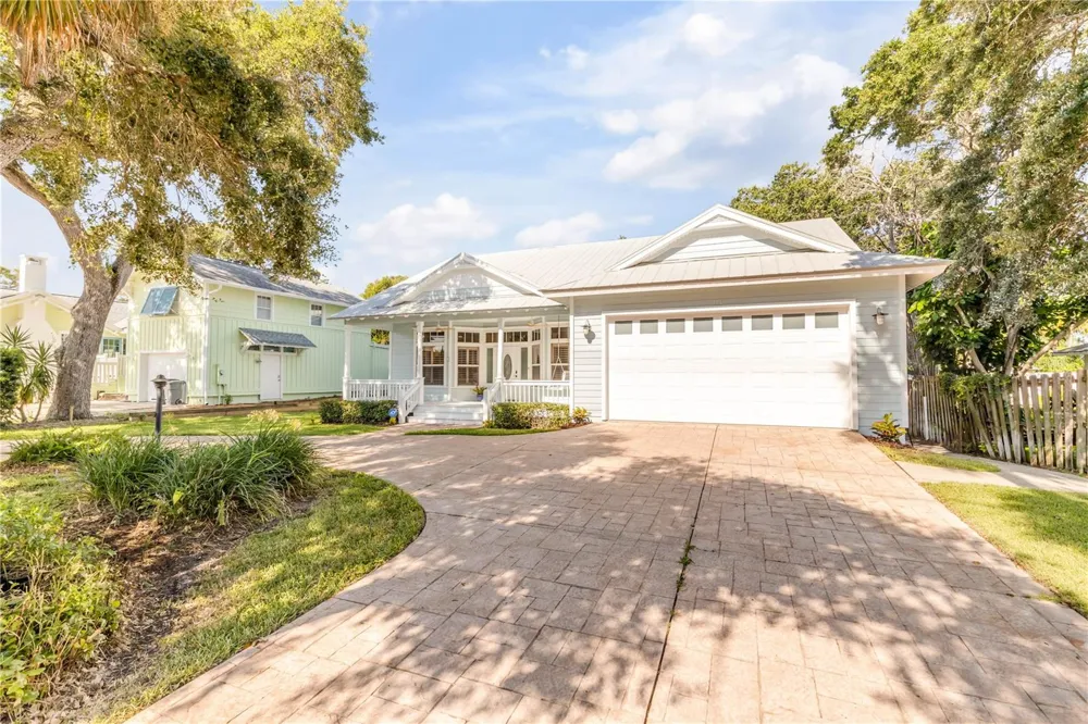 410 S PENINSULA AVENUE New Smyrna Beach, FL 32169