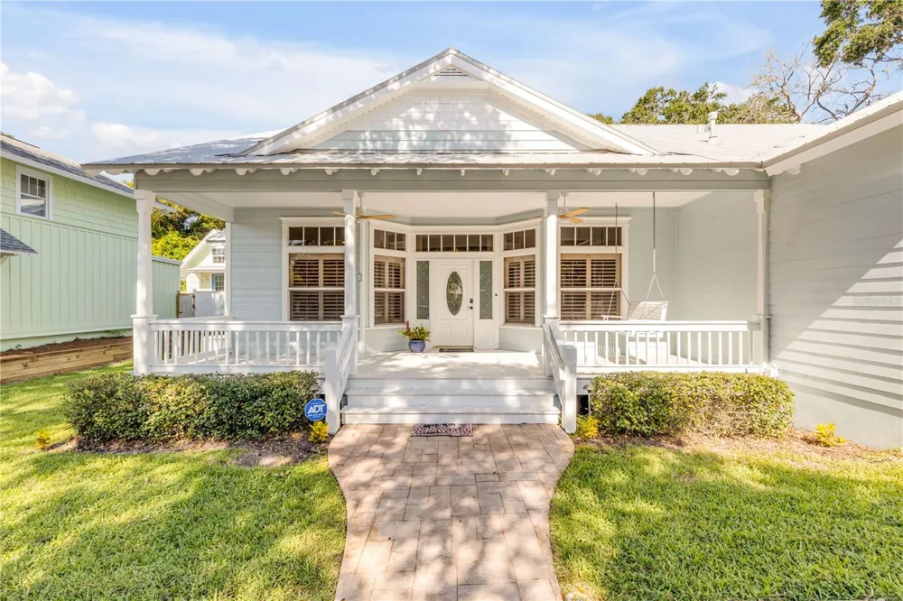 410 S PENINSULA AVENUE New Smyrna Beach, FL 32169