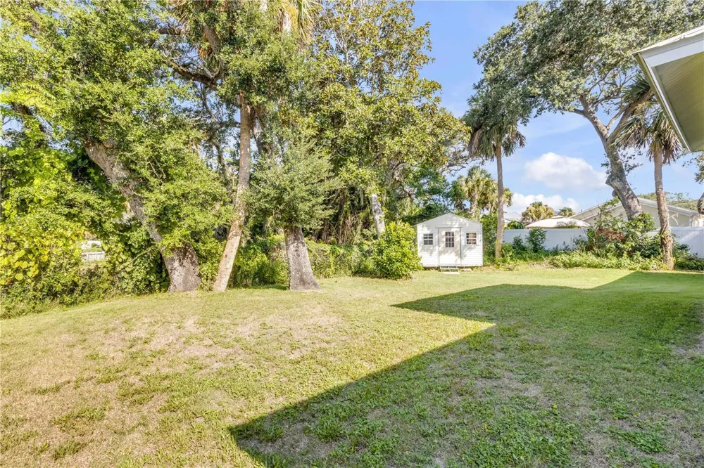 410 S PENINSULA AVENUE New Smyrna Beach, FL 32169