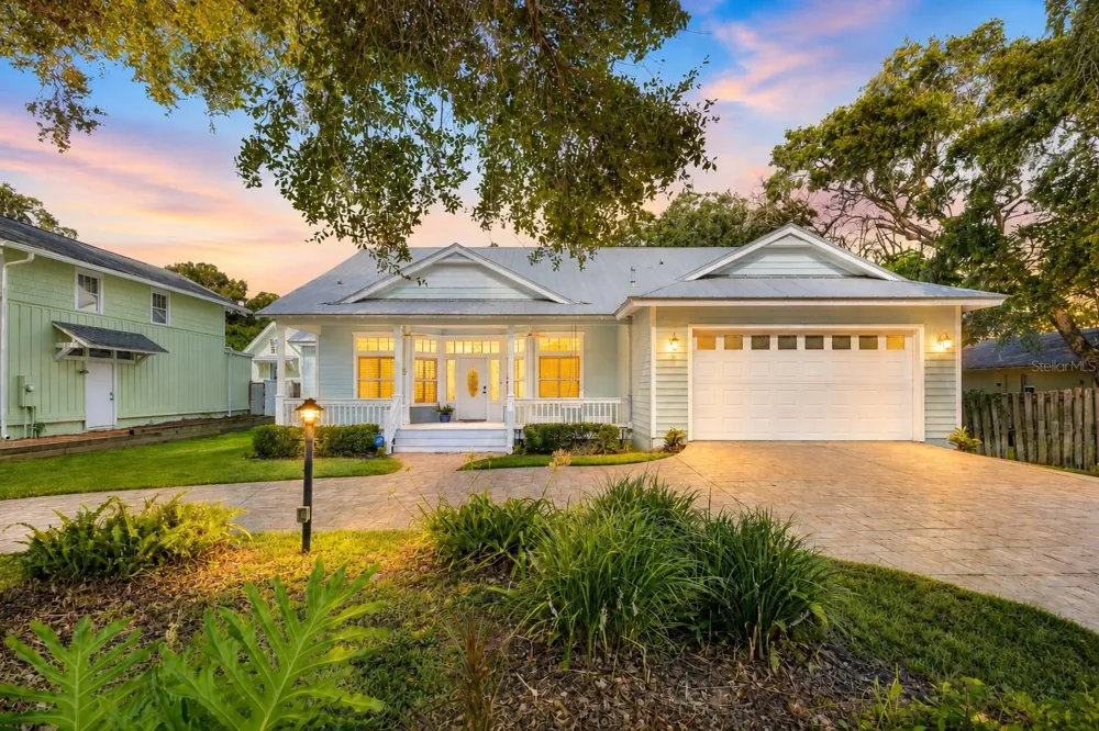 410 S PENINSULA AVENUE New Smyrna Beach, FL 32169
