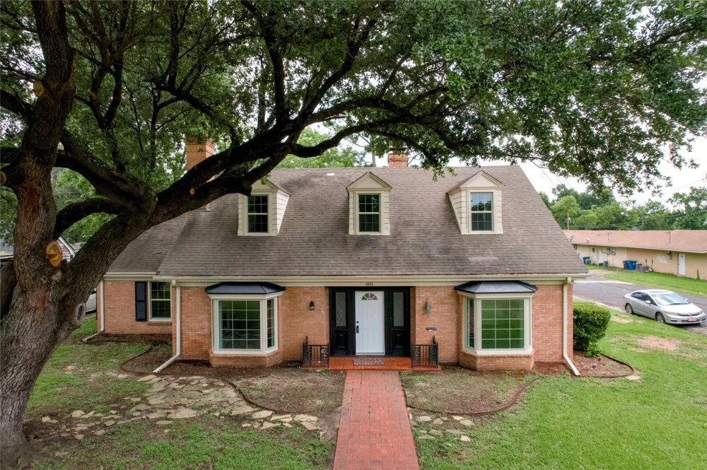 601 25th Street Corsicana, TX 75110