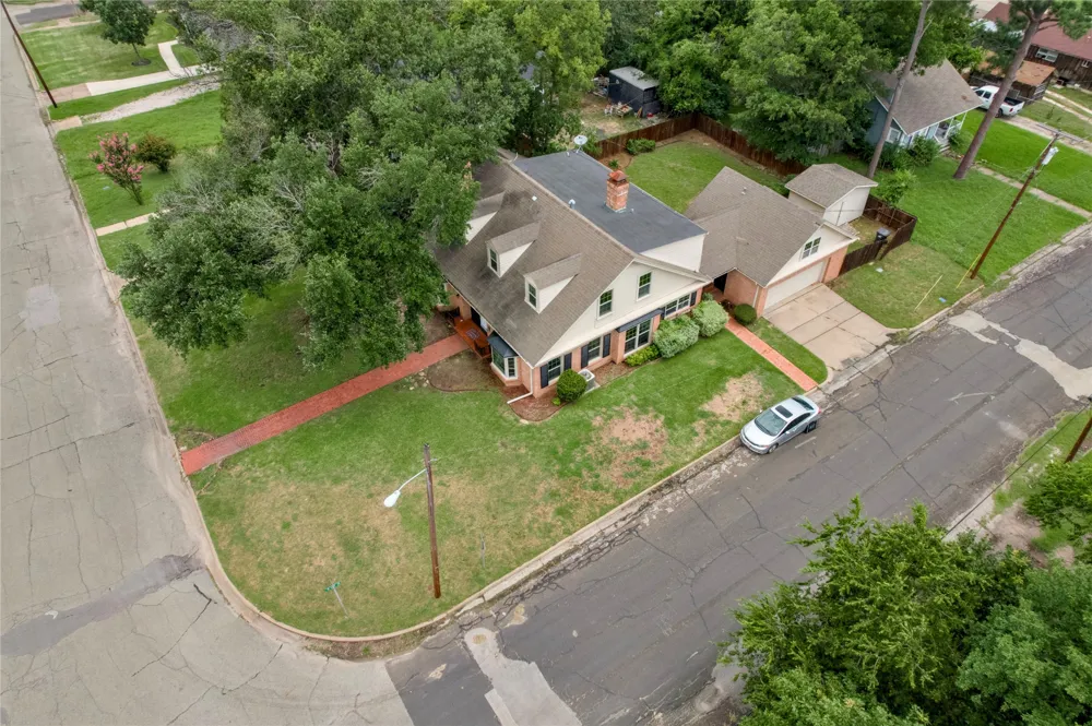 601 25th Street Corsicana, TX 75110