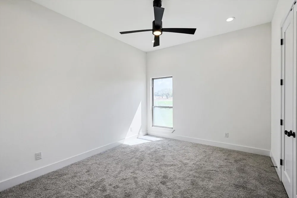 5009 Glenoaks Court Weatherford, TX 76088