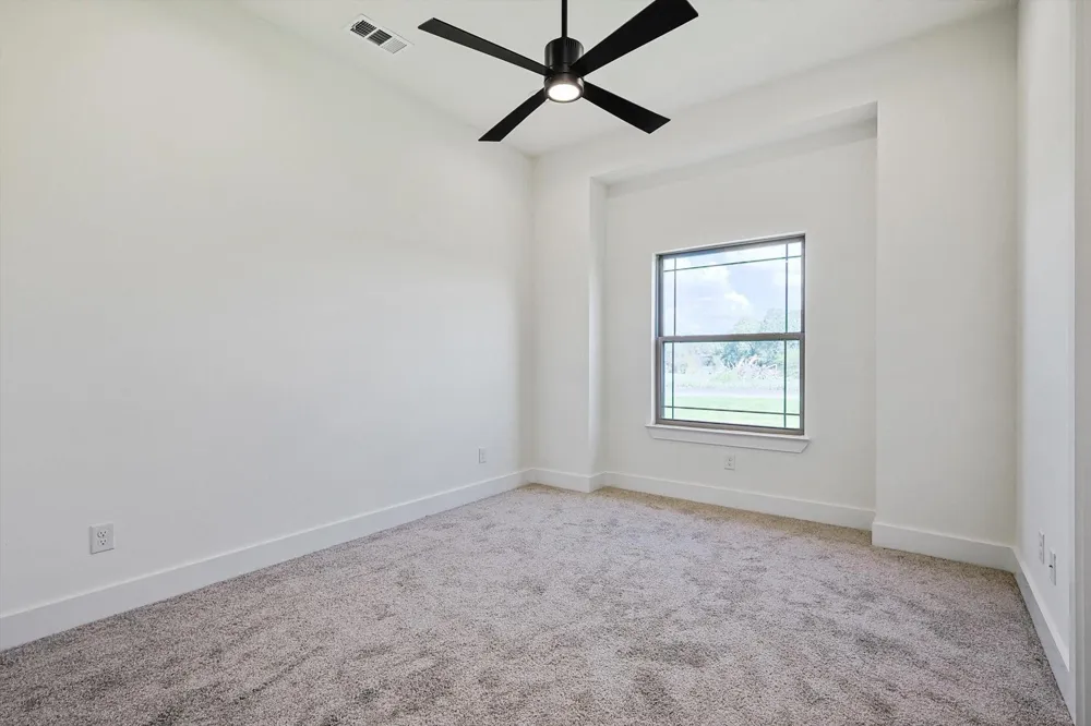 5009 Glenoaks Court Weatherford, TX 76088
