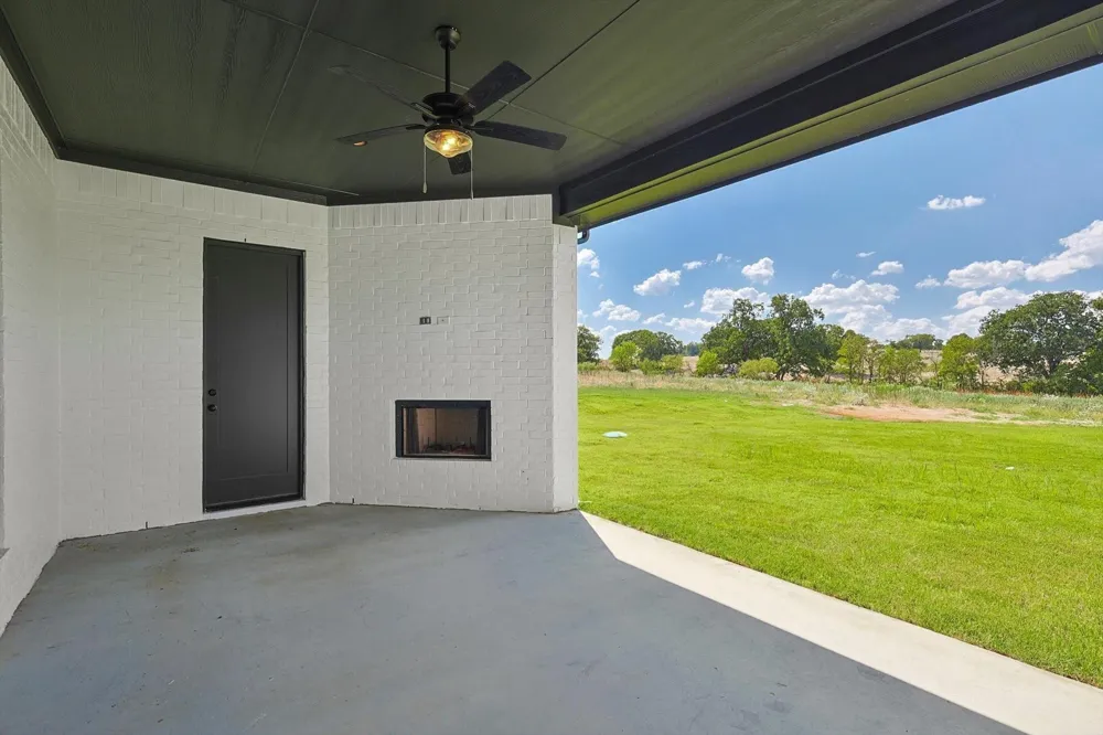 5009 Glenoaks Court Weatherford, TX 76088