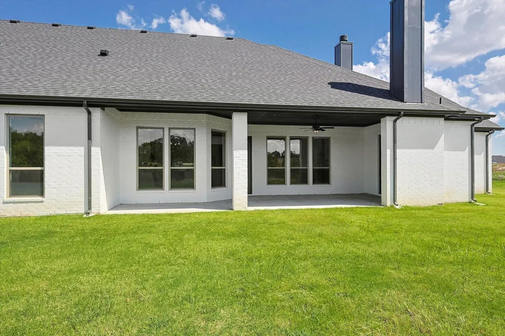 5009 Glenoaks Court Weatherford, TX 76088