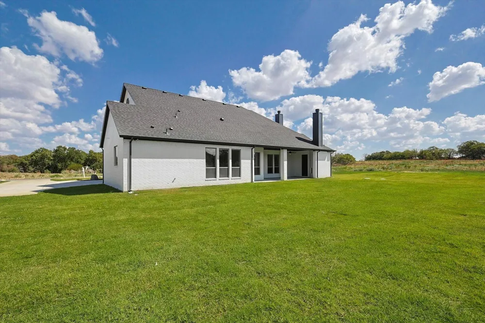 5009 Glenoaks Court Weatherford, TX 76088