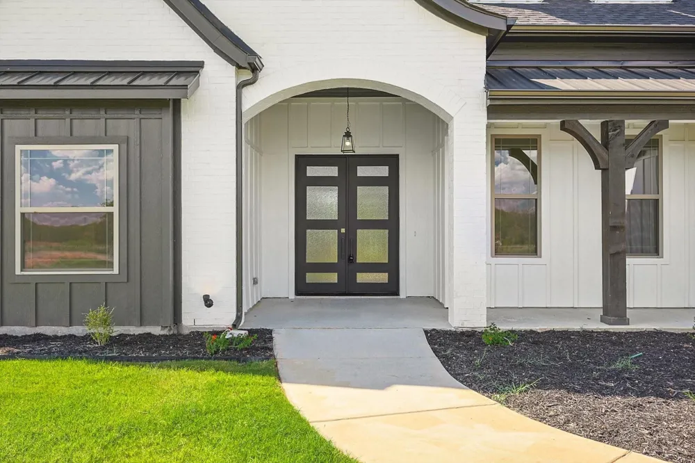 5009 Glenoaks Court Weatherford, TX 76088