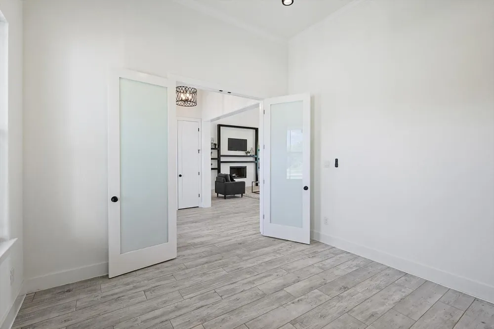 5009 Glenoaks Court Weatherford, TX 76088