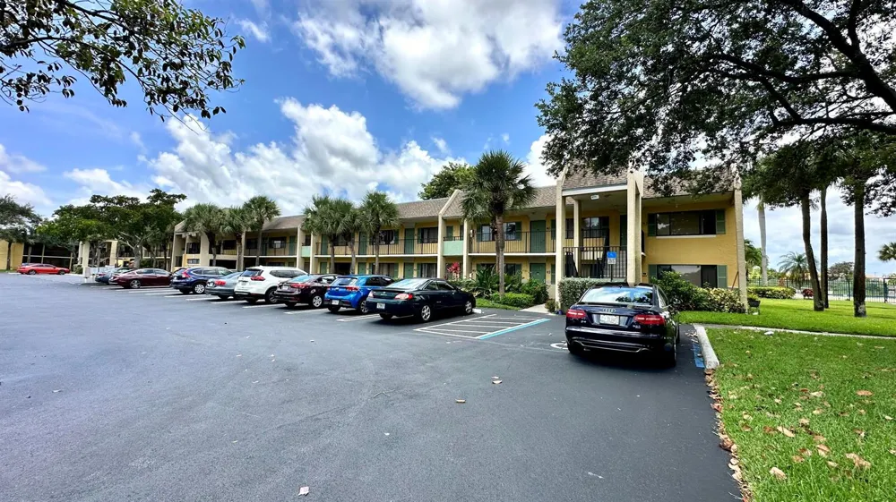 1632 Meadows Circle W Boynton Beach, FL 33436