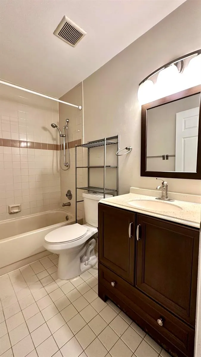 1632 Meadows Circle W Boynton Beach, FL 33436