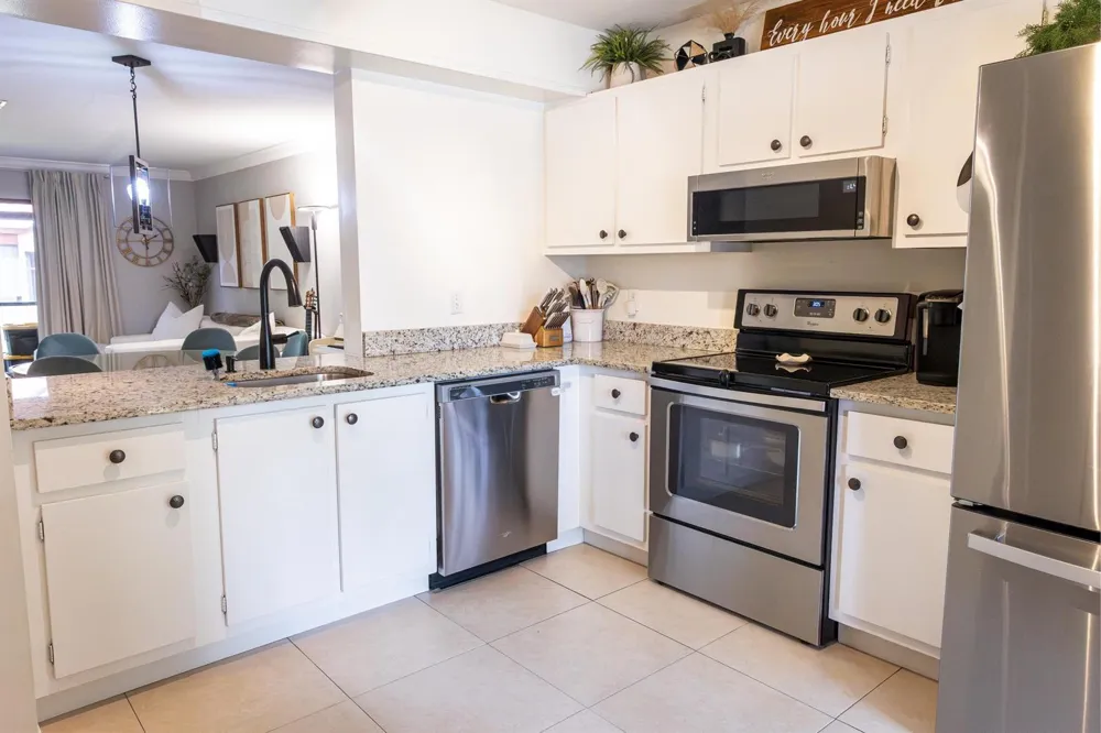 803 LAKEVIEW CIRCLE Royal Palm Beach, FL 33411