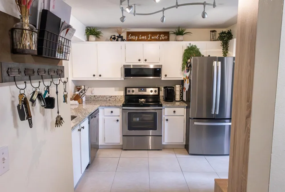 803 LAKEVIEW CIRCLE Royal Palm Beach, FL 33411